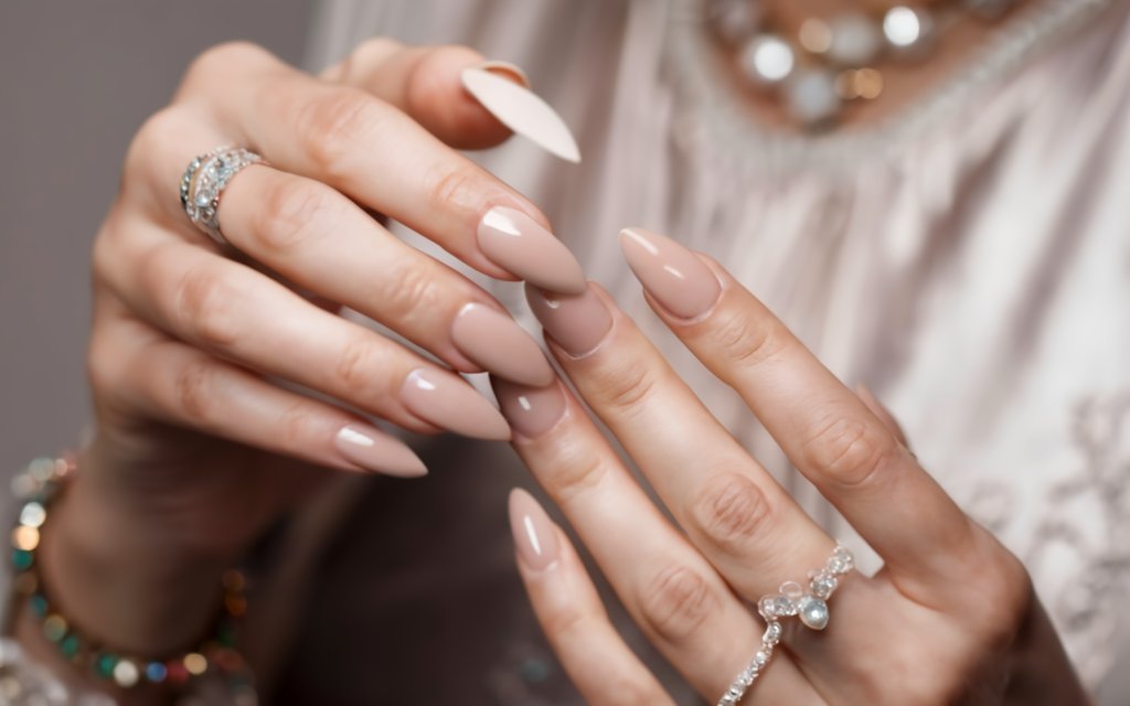 beige nails